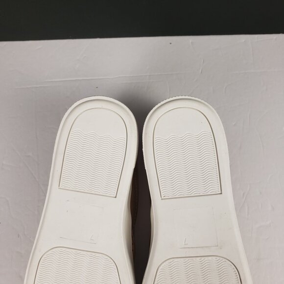 Soda Sz 7 Tan Slip On Vented Comfort Walking Womens Shoes Leisure - Picture 9 of 11